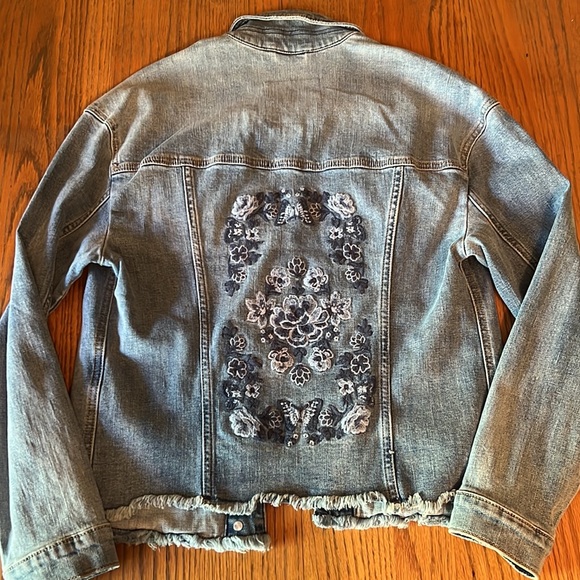Womens Size Small denim jacket with back detailing - Picture 4 of 6